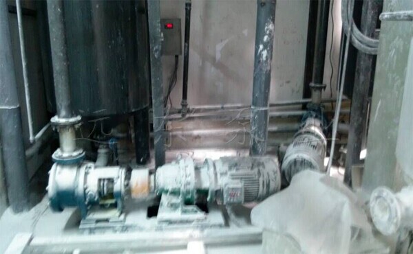 NYP高粘度泵用戶現場拍攝