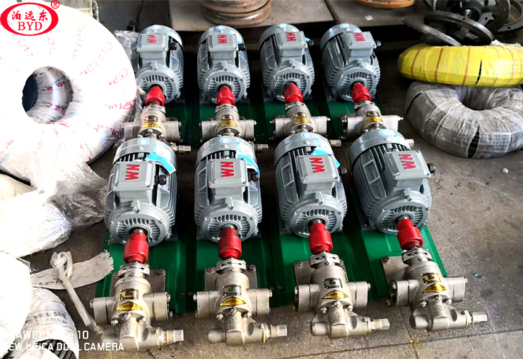 真給力！韶關(guān)用戶定制的KCB-83.3不銹鋼齒輪泵準(zhǔn)時(shí)到達(dá)用戶廠里