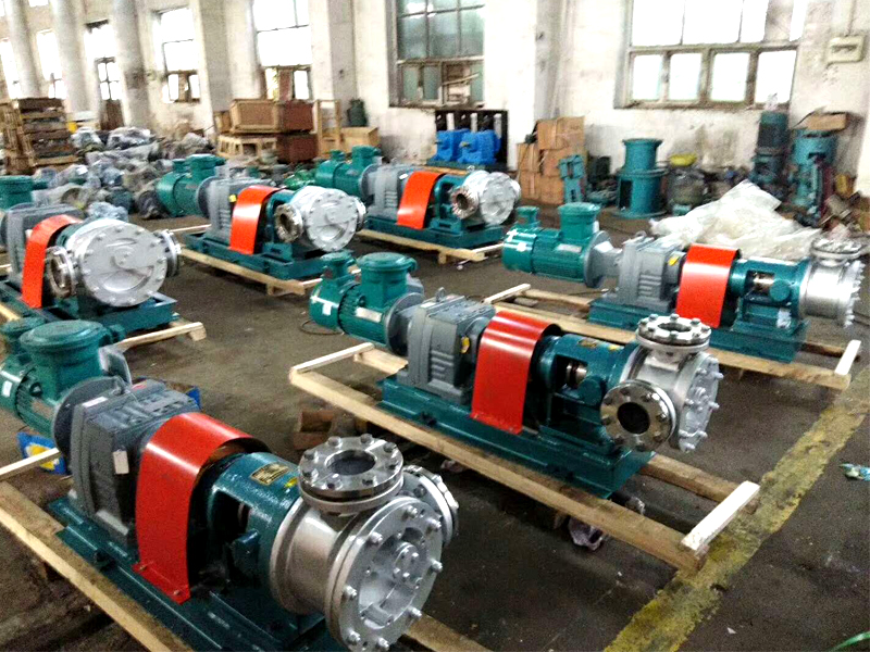 東方雨虹德陽工廠、唐山二廠瀝青泵全部采用遠東瀝青混合料泵 東方雨虹德陽工廠、唐山二廠瀝青泵全部采用遠東瀝青混合料泵