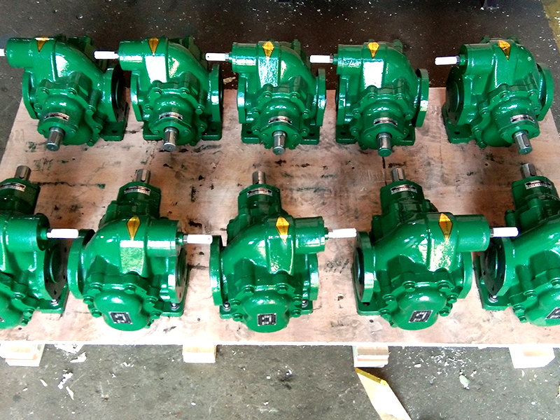 東莞太平洋博高潤滑油訂購的18臺KCB633和KCB300齒輪油泵全部送貨給用戶 東莞太平洋博高潤滑油訂購的18臺KCB633和KCB300齒輪油泵全部送貨給用戶