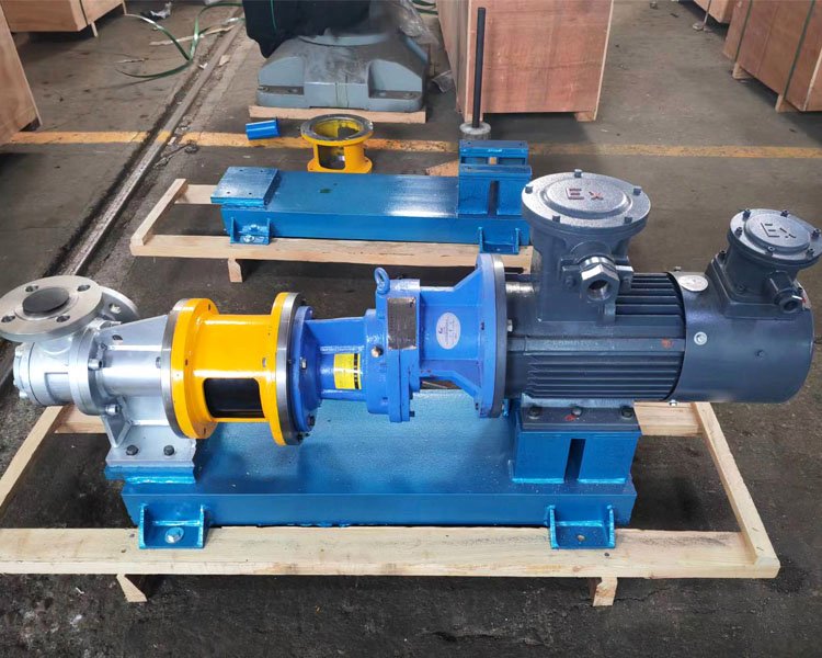 磁力驅(qū)動(dòng)內(nèi)嚙合夾套齒輪泵VYPG28/1.0不銹鋼泵 流量28m3/h